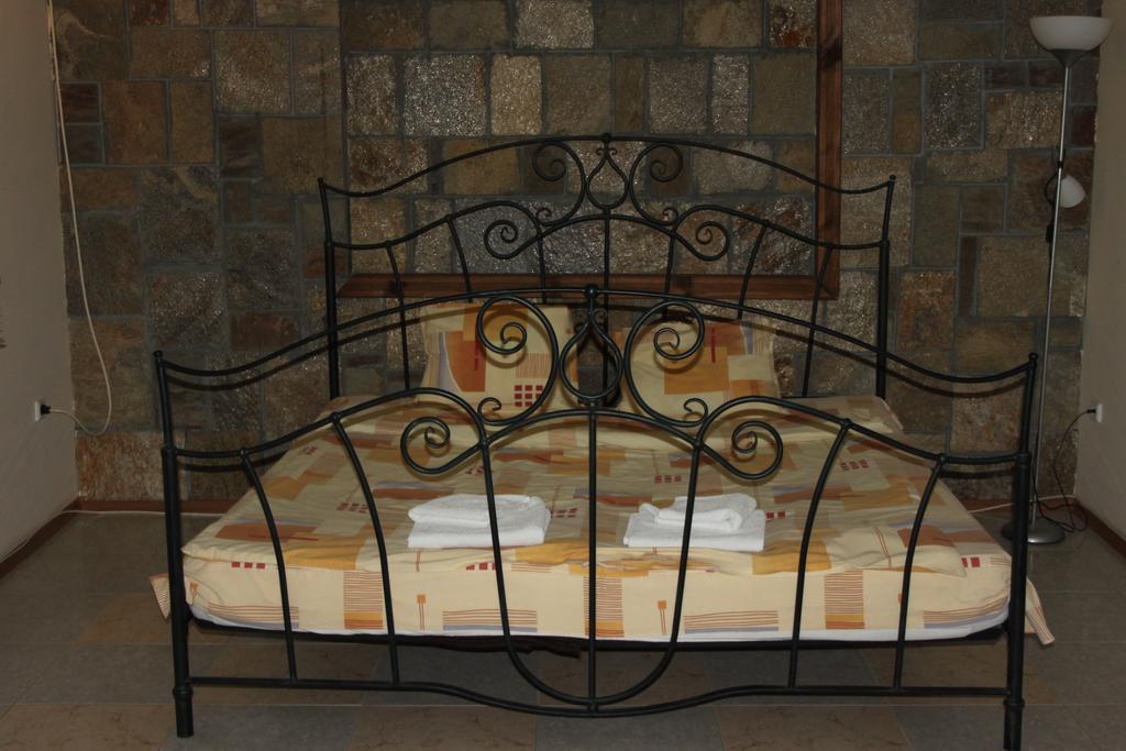 Guest House Chinarite Σαντάνσκι Δωμάτιο φωτογραφία